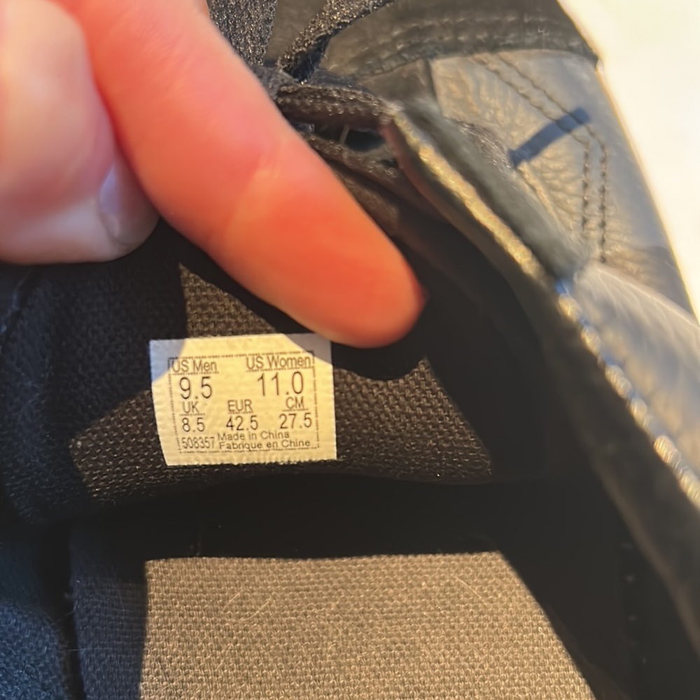 Vans - Picture 4 of 4